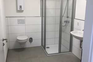 Siegen Zentrum: 4 ZKBB, direkt an der Sieg, Balkon u Terrasse - WG geeignet  – Heeserstraße 00, 57072 Siegen-Wittgenstein (Kreis) – Vorschaubild 4