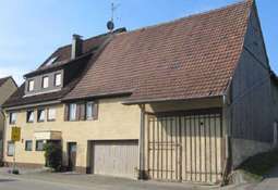 Bild Haus mit Scheune