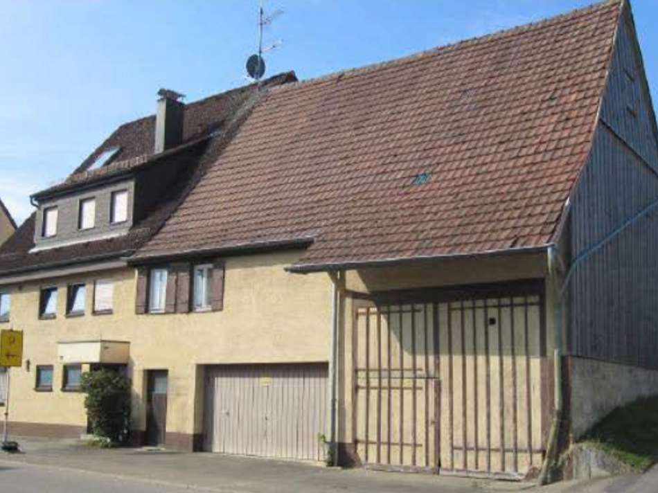 Bild Haus mit Scheune