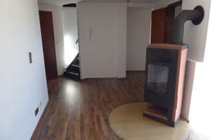 AUF 3 EBENEN MIT TERRASSE BEZUGSFREI AUßERGEWÖHNLICHE WHG. WOHNKÜCHE WANNENBAD+G-WC PARKETT REISHOLZ – 40599 Reisholz, Düsseldorf – Vorschaubild 6