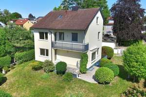 Augsburg-Göggingen | Einfamilienhaus mit hervorragender Substanz in zweiter Reihe – Die vollständige Adresse der Immobilie erhältst du vom Anbieter., 86199 Göggingen-Süd, Augsburg – Vorschaubild 3