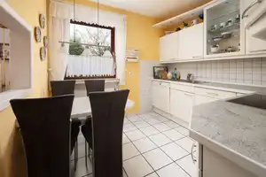 Charmante Doppelhaushälfte in Osterholz mit Garage steht zum Verkauf - sofort bezugsfrei! – Bremen – Vorschaubild 6