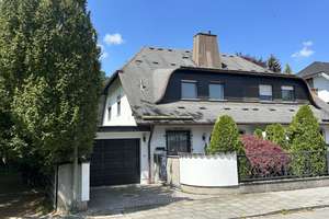 Waldfriedhofsviertel  freie Walmdachvillenhälfte  + Potenzial und Outdoorpool – Die vollständige Adresse der Immobilie erhältst du vom Anbieter., 81377 Großhadern, München – Vorschaubild 2