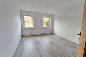 Endlich raus aus dem Elternhaus - frisch renovierte große 2 Zimmer Wohnung in zentraler Lage – Berliner Straße 215, 38226 Lebenstedt, Salzgitter – Vorschaubild 3