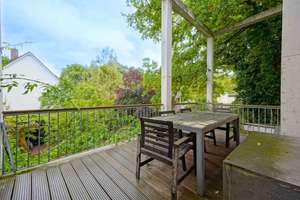 Großzügiges Familienhaus mit Garten, Terrasse & Kamin in ruhiger Lage von Berlin-Hermsdorf