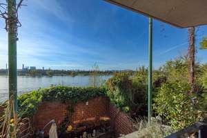 Exklusive Maisonette mit Balkon, Terrasse und Rheinblick in Stammheim