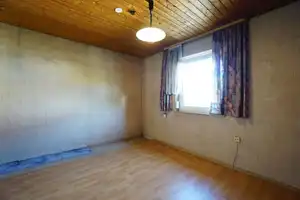 Reiheneckhaus mit Terrasse, schönem Garten und 2 Garagen – Reutlingen (Kreis) – Vorschaubild 12