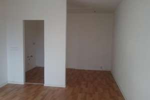 Frisch sanierte 2-Zimmer-Wohnung mit offener Wohnküche - sofort bezugsfertig