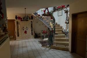 Gepflegter, geräumiger Bungalow in schöner Wohnlage mit ausgebautem Dachgeschoss, Garage und Garten – Die vollständige Adresse der Immobilie erhältst du vom Anbieter., 84561 Mehring – Vorschaubild 4