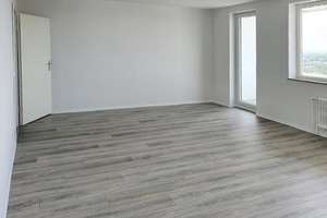Vollständig renoviert - Ihr neues Zuhause mit 3 Zimmern und Balkon in Porz – Konrad-Adenauer-Straße 72 -80, 51149 Finkenberg, Köln – Vorschaubild 1