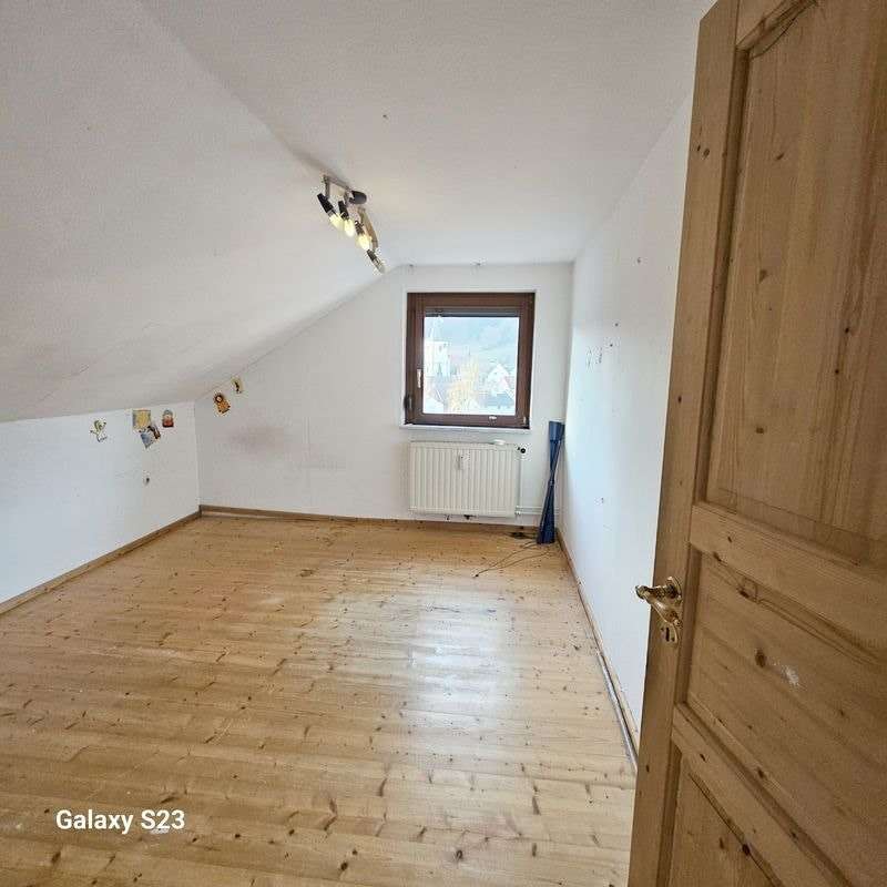 Immobilie in Flörsbachtal - 2-3 Familienhaus mit Laden in Flörsbachtal-Lohrhaupten - Bild 11