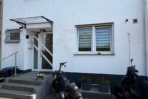 Schönes Reihenhaus mit 5 Zi. in Köln Wahn 