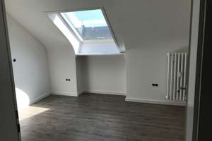 Schöne 2-Zimmer-DG-Wohnung in Düsseldorf-Unterbach – Die vollständige Adresse der Immobilie erhältst du vom Anbieter., 40627 Unterbach, Düsseldorf – Vorschaubild 6