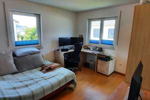 Schöne 4-Zimmer-Doppelhaushälfte in guter Lage mit EBK in Mindelheim – Die vollständige Adresse der Immobilie erhältst du vom Anbieter., 87719 Mindelheim – Vorschaubild 5