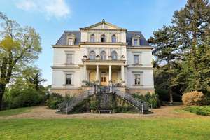 Residieren in Königlichen Villa in Dresden-Wachwitz - exklusive 3-Zimmer-Wohnung