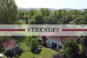 VERKAUFT: Fachwerkhaus auf malerischem Süd-Grundstück in erster Kanalreihe (Minden-Hahlen) – Die vollständige Adresse der Immobilie erhältst du vom Anbieter., 32427 Hahlen, Minden – Vorschaubild 1