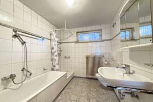 Wohnhaus mit Werkstattgebäude in Eigeltingen  – Die vollständige Adresse der Immobilie erhältst du vom Anbieter., 78253 Eigeltingen – Vorschaubild 16