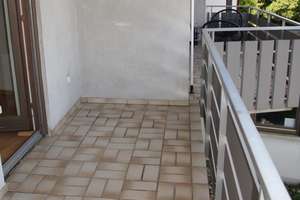 3 Zimmer-Maisonette mit großem Balkon – Neulinger Straße 3, 75228 Ispringen – Vorschaubild 2