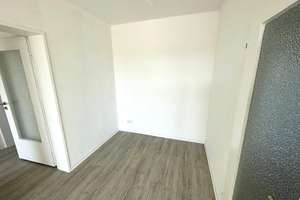 Familienfreundliche 3-Zimmer-Etagenwohnung mit Klick-Vinyl in Wolfsburg – Über dem Wechsel 18, 38448 Vorsfelde, Wolfsburg – Vorschaubild 7