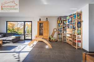 Wohnen, Arbeiten & Investieren – vielseitiges Anwesen mit Einfamilienhaus und Gewerbehalle – Roßbacher Straße 3, 53547 Breitscheid – Vorschaubild 9
