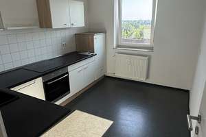 Belegungsgebunden! Mit Blick über die Stadt – Rothenburger Str. 183, 90439 Sankt Leonhard, Nürnberg – Vorschaubild 2