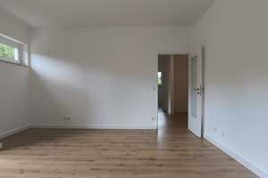 + NAHE BOTANISCHER GARTEN & BOULEVARD BERLIN + EBK + KOMFORT-BAD + BALKON-LOGGIA + TG-STELLPLATZ + – Hortensienstraße 64, 12203 Lichterfelde, Berlin – Vorschaubild 18