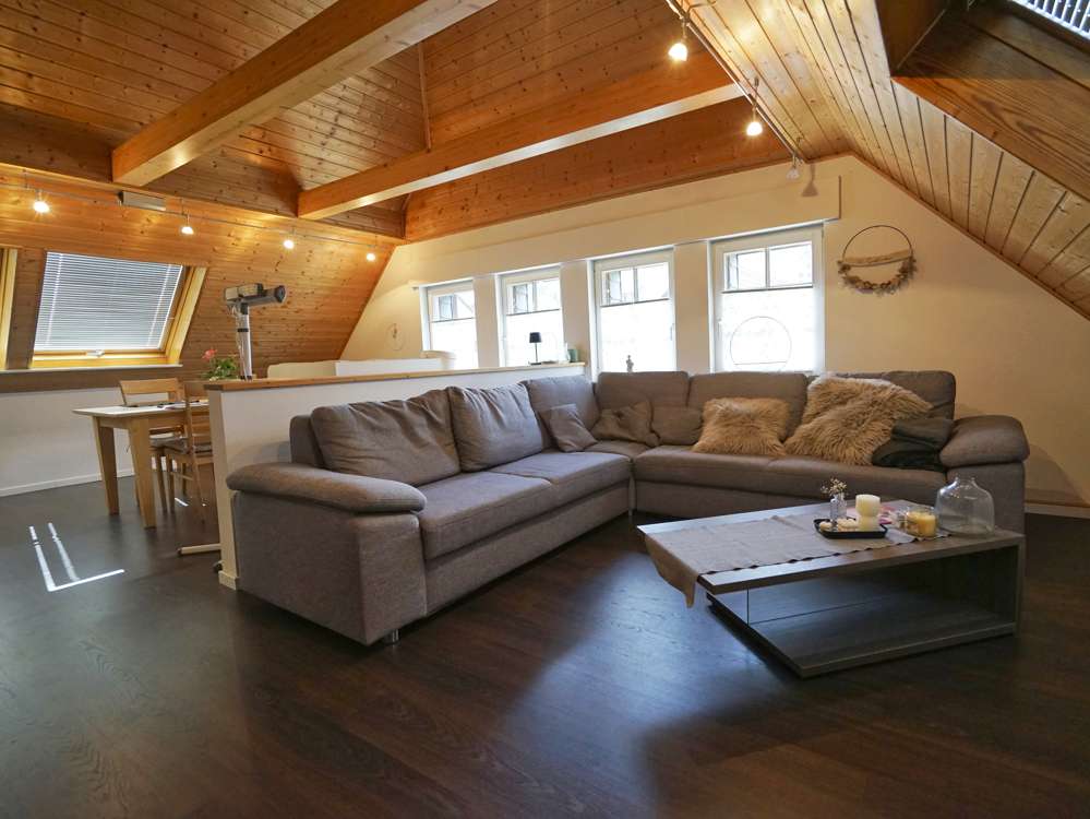 Immobilie in Sundern - Überzeugendes Wohn- und Geschäftshaus im Sunderner Ortsteil! - Bild 1