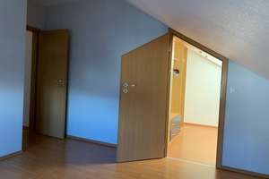 3 ZKB mit Sauna, Kamin, sonnige Dachterrasse und traumhaftem Blick in Siegen Kaan-Marienborn – Die vollständige Adresse der Immobilie erhältst du vom Anbieter., 57074 Kaan-Marienborn, Siegen – Vorschaubild 12