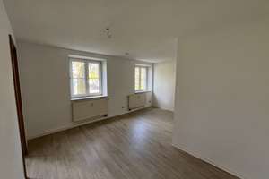 Wohlfühl-Apartment am Schlossteich inkl. EBK ohne Aufpreis! – Erich-Schmidt-Str. 9, 9113 Zentrum, Chemnitz – Vorschaubild 3
