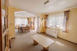 Attraktives Einfamilienhaus mit Potenzial und schönem Garten in ruhiger Wohnlage von Michelau – Die vollständige Adresse der Immobilie erhältst du vom Anbieter., 96247 Michelau in Oberfranken – Vorschaubild 8