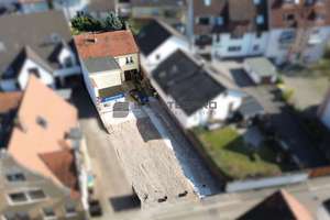 Gelegenheit: Einfamilienhaus mit zusätzlichem Bauplatz in Feudenheim – Die vollständige Adresse der Immobilie erhältst du vom Anbieter., 68259 Feudenheim, Mannheim – Vorschaubild 2
