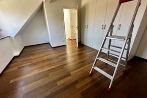 Lebensraum in Allach: 2-Zimmer-Dachgeschosswohnung mit gehobener Ausstattung – Vesaliusstraße 28, 80999 Untermenzing, München – Vorschaubild 3