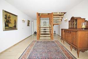 Exklusives Wohnhaus mit Flair in sonniger Aussichtslage – Die vollständige Adresse der Immobilie erhältst du vom Anbieter., 72461 Albstadt – Vorschaubild 4