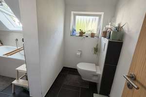 Ältere Doppelhaushälfte, nett renoviert und voller Charme – in begehrter Wohnlage – Bettinaweg 3, 84034 West, Landshut – Vorschaubild 14