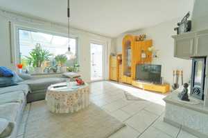 Familienglück! Top gepflegtes Reihenmittelhaus in guter Lage von Langenfeld – Haus-Gravener-Str. 123a, 40764 Mettmann (Kreis) – Vorschaubild 4