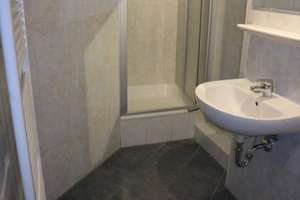 Mieter ab 1.10. gesucht / Zzgl. EBK *** - 1. OG - Balkon - Bad mit Dusche – Sachsenring 23, 9127 Gablenz, Chemnitz – Vorschaubild 8