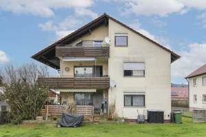 Wißgoldigen: Voll vermietetes 3-Familienhaus mit Garten und 3 Garagen  – Die vollständige Adresse der Immobilie erhältst du vom Anbieter., 73550 Waldstetten – Vorschaubild 1
