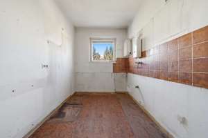 Güntzelkiez in Wilmersdorf: Sanierungsbedürftige 3-Zimmer-Wohnung mit Balkon – Die vollständige Adresse der Immobilie erhältst du vom Anbieter., 10717 Wilmersdorf, Berlin – Vorschaubild 10