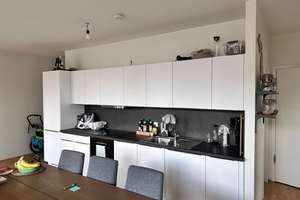Geräumige 4-Zimmer Wohnung mit Loggia und Einbauküche! – Rosa-Kempf-Straße 25, 81248 Freiham, München – Vorschaubild 2