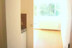Sehr schönes, helles Apartment mit großem Sonnenbalkon! Single-Küche. Duschbad. 10 Min. zu Uni/Hbf! – Breslauer Straße 18, 66121 Eschberg, Saarbrücken – Vorschaubild 6