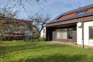 Haus mit großem Garten und Photovoltaik mit zwei Garagen – Lauf a.d. Pegnitz/Günthersbühl – Die vollständige Adresse der Immobilie erhältst du vom Anbieter., 91207 Lauf an der Pegnitz – Vorschaubild 1
