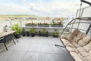 Penthouse mit Weitblick, Dachtrasse, EBK, TG.