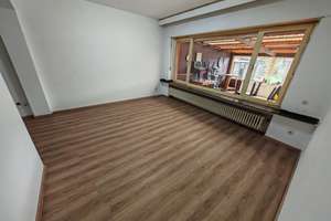 Großzügiges freistehendes Familienhaus mit 5 Zimmern, Wintergarten (72 m²), Garage & großem Garten – Die vollständige Adresse der Immobilie erhältst du vom Anbieter., 52391 Vettweiß – Vorschaubild 2