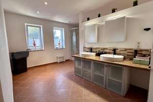 200 m² EFH in Wolfhagen-Istha, 7 Zimmer, Garten, ideal für Familien