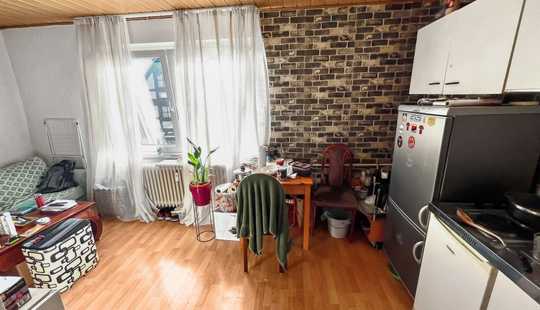Bild von Apartmenthaus mit Anbaumöglichkeit 2 weiterer Wohnungen im Hinterhof in Frankfurt am Main