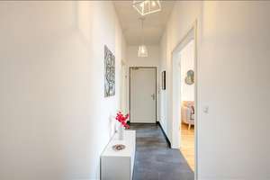 Möbliert: Wunderschöne Dachgeschosswohnung in Schwabing – Die vollständige Adresse der Immobilie erhältst du vom Anbieter., 80805 Neufreimann, München – Vorschaubild 9