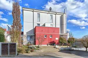 OPTIMAL FÜR DIE FAMILIE! Großzügige Doppelhaushälfte mit Energieklasse A in Wiesbaden-Auringen – Die vollständige Adresse der Immobilie erhältst du vom Anbieter., 65207 Auringen, Wiesbaden – Vorschaubild 1