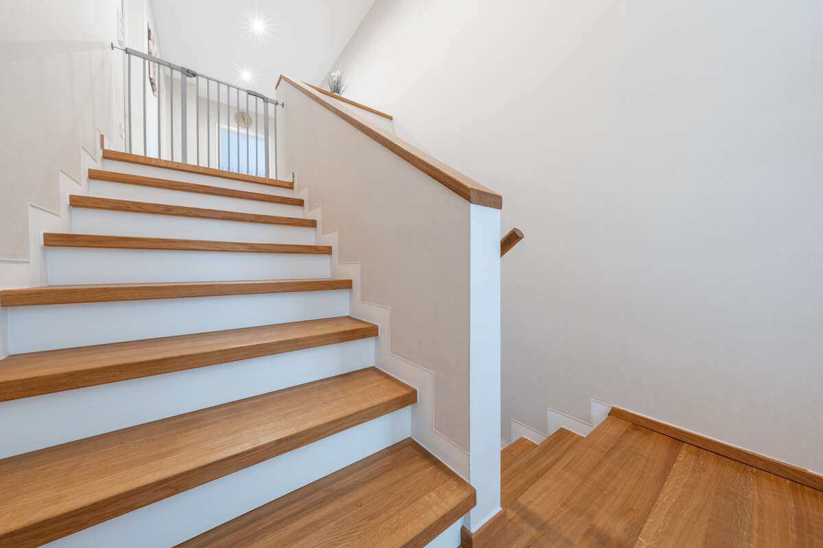 Immobilie in Bippen - Modernes Familienanwesen

Großzügigkeit, Design und Zukunftssicherheit in perfekter Harmonie - Bild 13