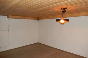 Freundliches Reihenhaus mit gepflegtem Grundstück mit Garage im Nürnberger Osten – Die vollständige Adresse der Immobilie erhältst du vom Anbieter., 90482 Laufamholz, Nürnberg – Vorschaubild 16