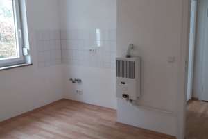 Gemütliche Zweizimmerwohnung mit Balkon in Langwasser zu vermieten! – Trebnitzer Str. 35, 90473 Langwasser Südwest, Nürnberg – Vorschaubild 4